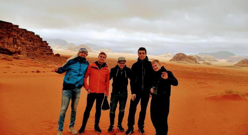 Wadi Rum Bubble Tent & Bedouin Style מראה חיצוני תמונה
