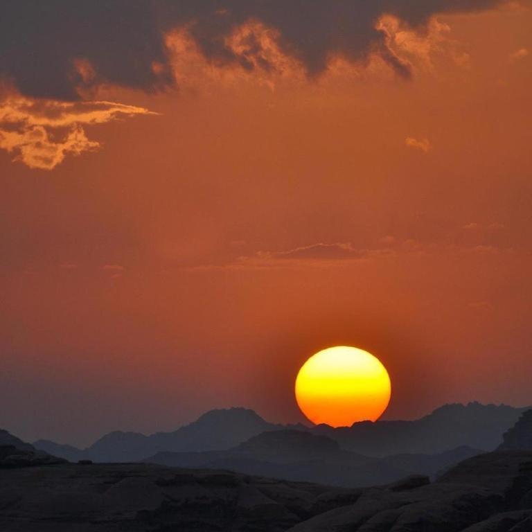 Wadi Rum Bubble Tent & Bedouin Style מראה חיצוני תמונה